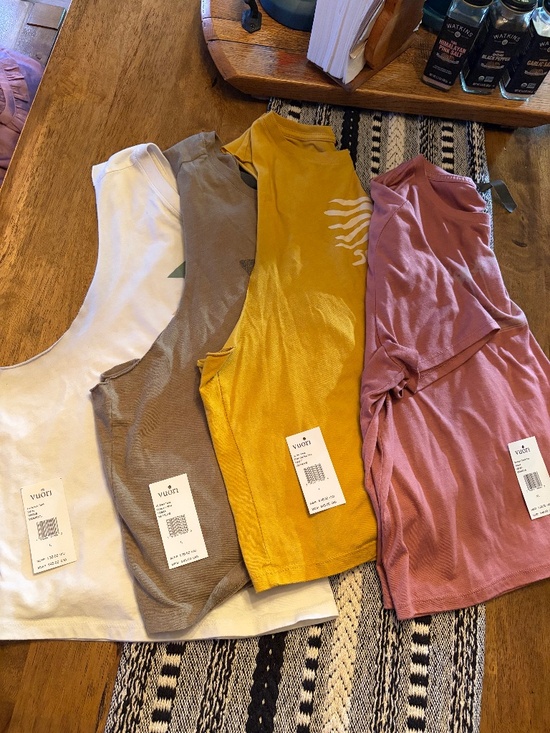 Vuori Tops - Vuori Tshirts and muscle tanks PLUS 2 FREE